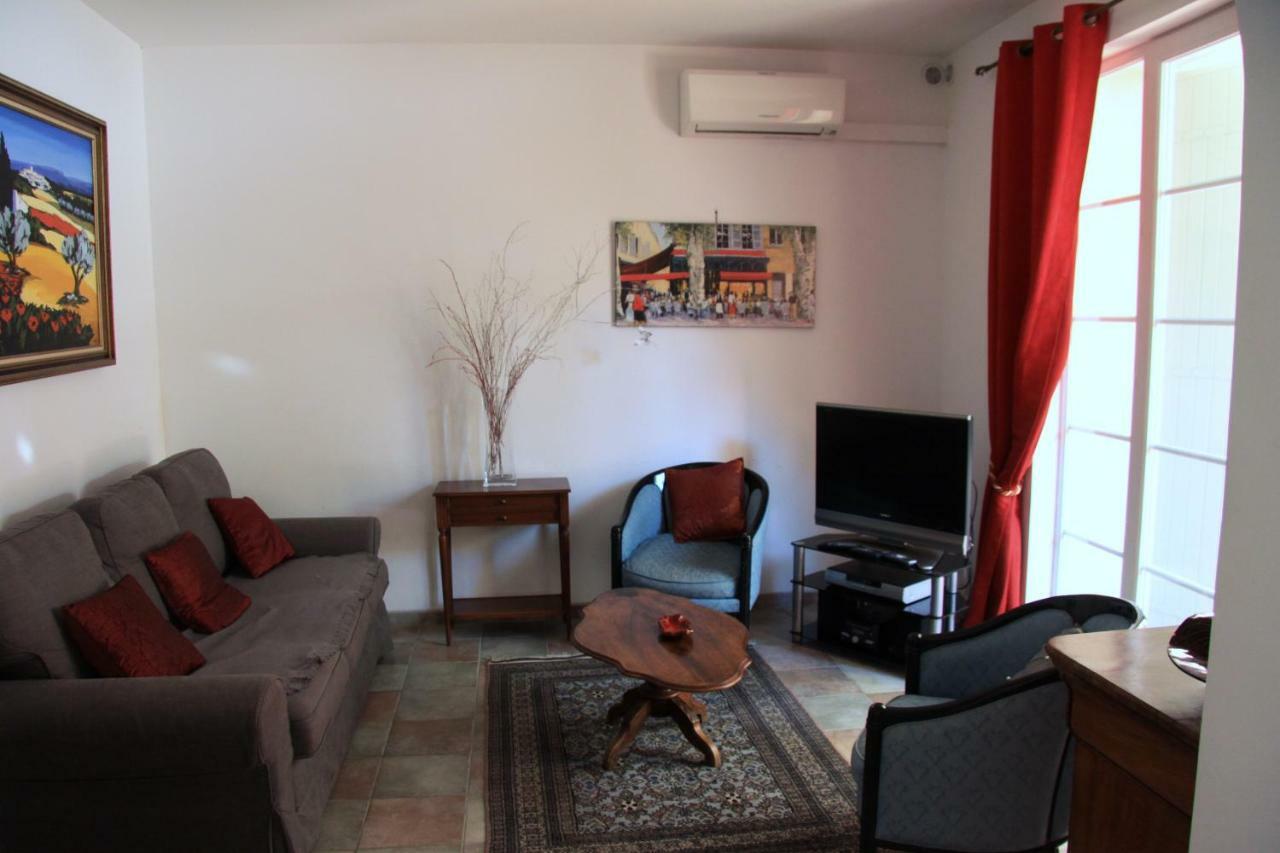 Appartement Avec Patio Et Garage Centre Ville Et Plage Sanary-sur-Mer Εξωτερικό φωτογραφία