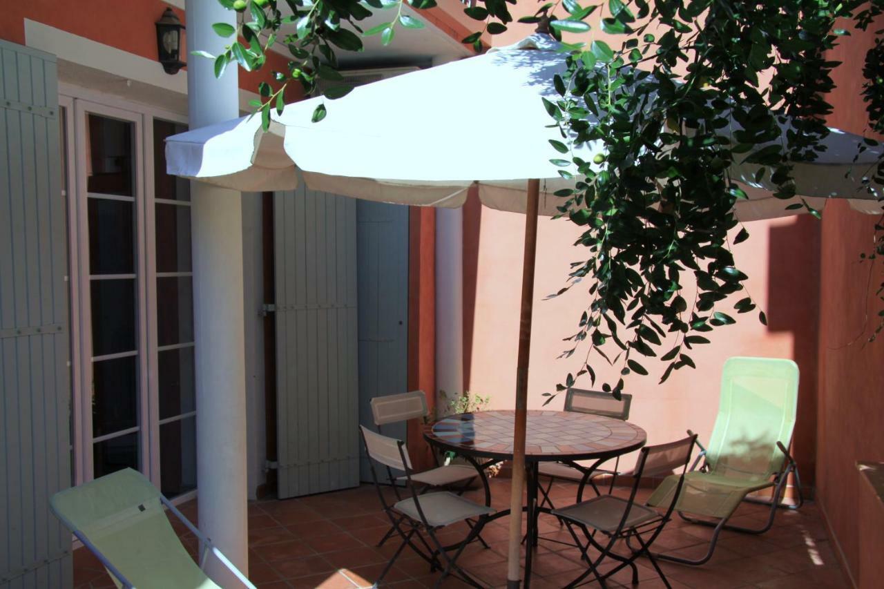 Appartement Avec Patio Et Garage Centre Ville Et Plage Sanary-sur-Mer Εξωτερικό φωτογραφία