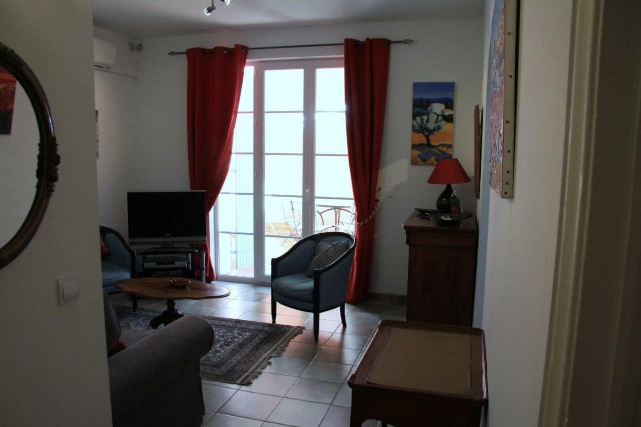 Appartement Avec Patio Et Garage Centre Ville Et Plage Sanary-sur-Mer Εξωτερικό φωτογραφία
